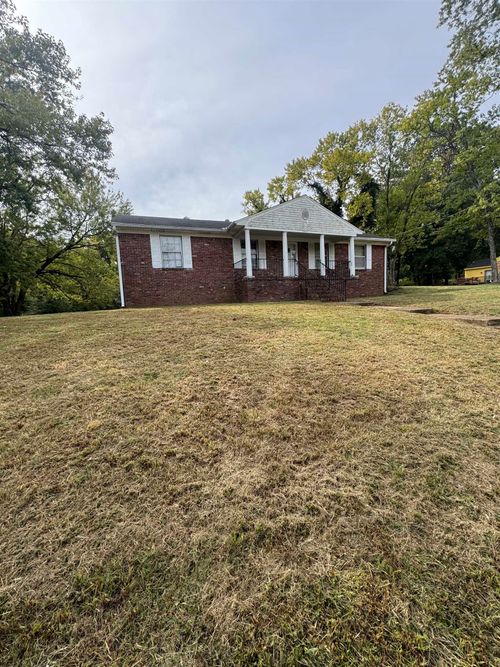 2423 Saint Elmo Ave, Memphis, TN, 38127-4639 | Card Image