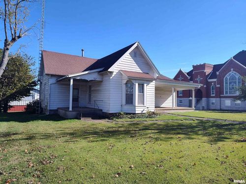 201 N Washington St, Mc Leansboro, IL, 62859-1048 | Card Image