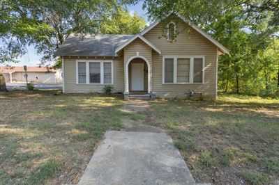 1358 Bonham Street, House other with 4 bedrooms, 2 bathrooms and null parking in Paris TX | Image 1