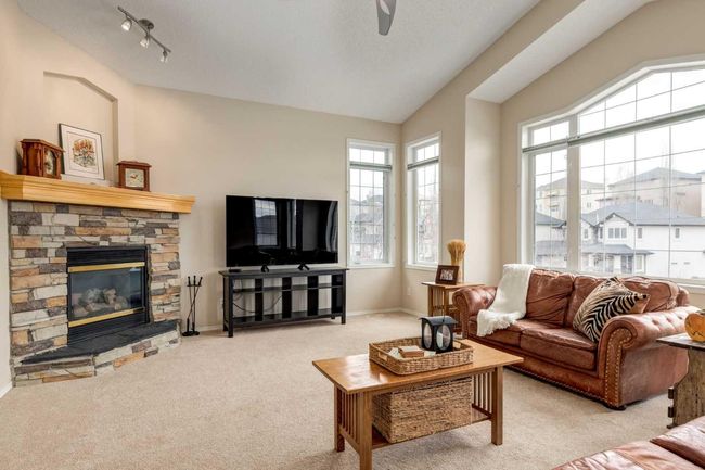 191 Sienna Park Drive Sw, House other with 4 bedrooms, 4 bathrooms and 4 parking in Calgary AB | Image 21