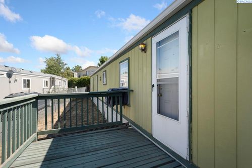 spc-46-260 Nw Golden Hills Dr, Pullman, WA, 99163-9768 | Card Image