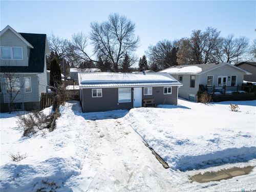 1371 River St E, Prince Albert, SK, S6V0B8 | Card Image