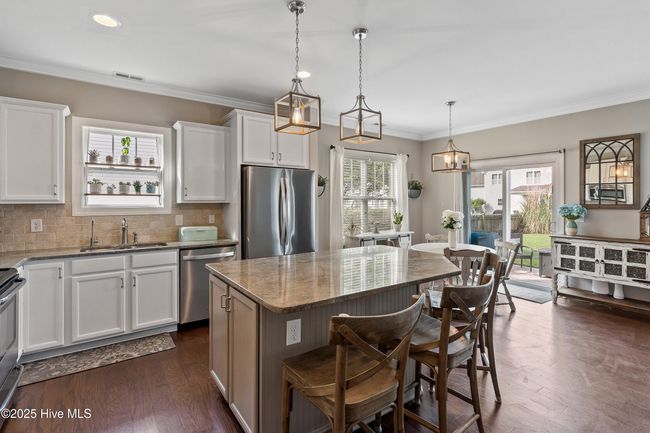 433 Landsdowne Cir, House other with 4 bedrooms, 3 bathrooms and 2 parking in Hampstead NC | Image 9