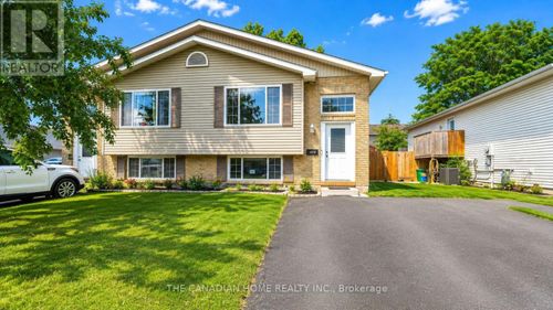 45 Oak St, Belleville, ON, K8N5Y4 | Card Image