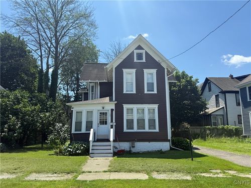 105 Maple Ave, Cortland, NY, 13045-1935 | Card Image