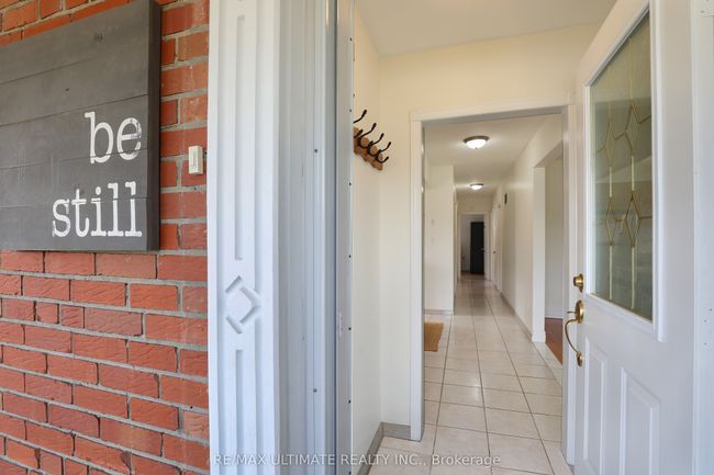 42 Marta Ave, House other with 3 bedrooms, 2 bathrooms and 1 parking in Scarborough ON | Image 5