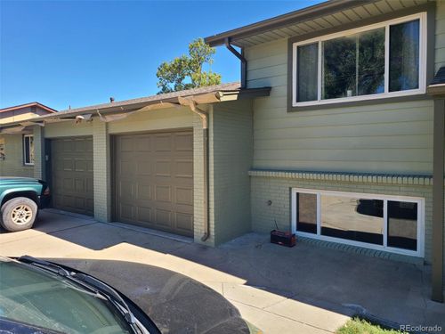 2330 Youngfield St, Lakewood, CO, 80215-1031 | Card Image