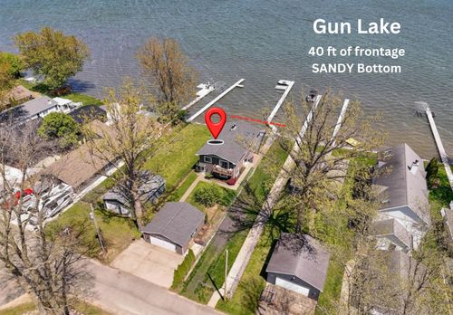 3179 Sandy Beach St, Wayland, MI, 49348-9041 | Card Image
