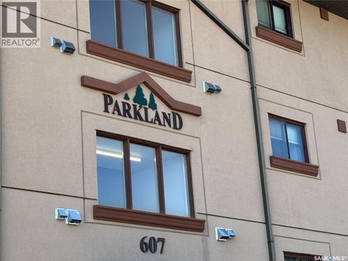 607 10th St, Humboldt, SK, S0K2A0 | Card Image