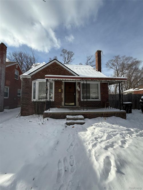 7751 Fielding St, Detroit, MI, 48228-4620 | Card Image