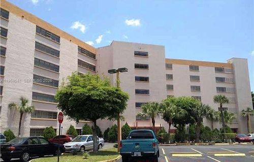 apt-102-9688 Fontainebleau Blvd, Miami, FL, 33172-4102 | Card Image