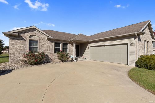 1713 Longwood Court, Goshen, IN, 46526 | Card Image