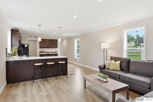65-2020 Read St, Omaha, NE, 68112-3478 | Card Image