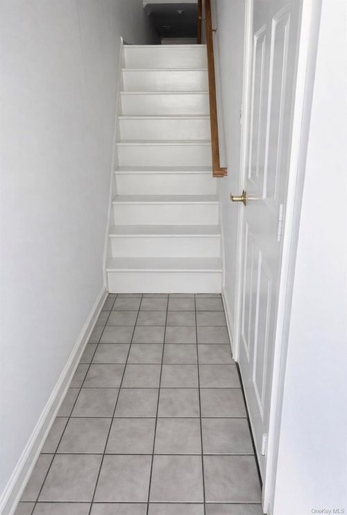 54 Crystal Hill Dr, Pomona, NY, 10970-2603 | Card Image