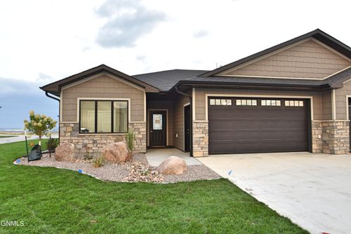 153-6201 Tyler Pkwy, Bismarck, ND, 58503-1685 | Card Image