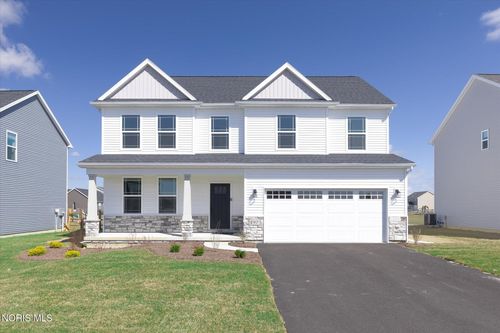 197 Valley Hall Dr, Perrysburg, OH, 43551-6927 | Card Image