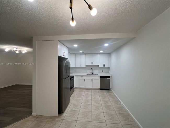 3089 - 3089 Yarmouth E, Condo with 2 bedrooms, 2 bathrooms and null parking in Boca Raton FL | Image 19