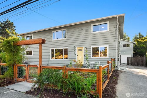 21516 52nd Ave W, Mountlake Terrace, WA, 98043-3007 | Card Image