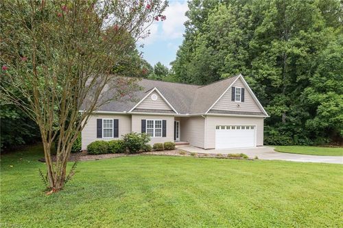 245 Shallowbrook Dr, Advance, NC, 27006-6732 | Card Image