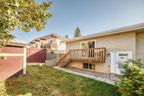 724d Raynard Cres Se, Calgary, AB, T2A1X7 | Card Image