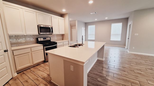 124 Peruvian Ln, House other with 4 bedrooms, 3 bathrooms and 4 parking in Georgetown TX | Image 11