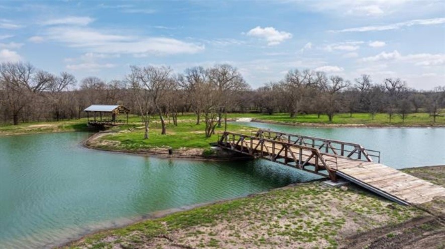 Land in Willow Park