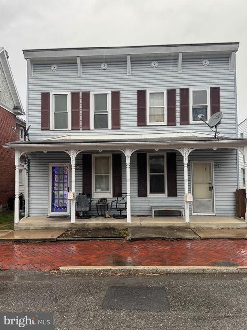 apt-a-215 Arch St, CUMBERLAND, MD, 21502-3903 | Card Image