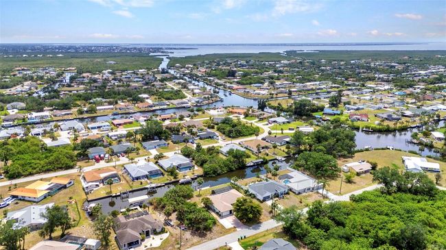 18753 Klingler Cir, House other with 3 bedrooms, 2 bathrooms and null parking in Port Charlotte FL | Image 49
