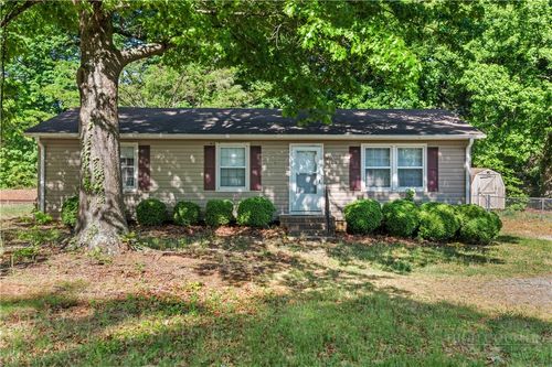 3700 Pleasant Garden Road, Greensboro, NC, 27406 | Card Image