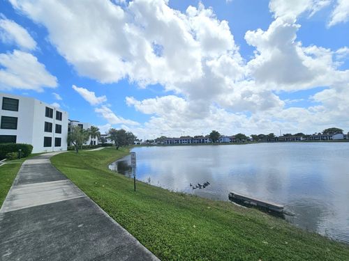 212-213 Lake Pointe Drive, Oakland Park, FL, 33309 | Card Image