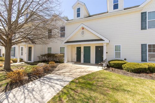 4-28 Lorien Pl, Huntingtn Sta, NY, 11747-5369 | Card Image