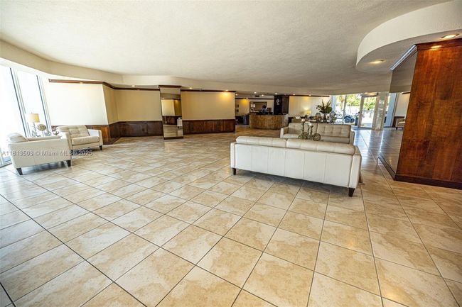 APT-1809 - 2841 N Ocean Blvd, Condo with 2 bedrooms, 2 bathrooms and null parking in Fort Lauderdale FL | Image 18