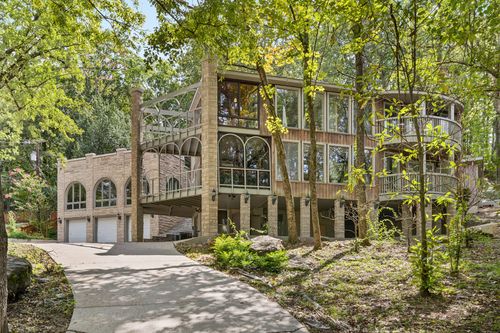 5729 Stoneway Trl, Nashville, TN, 37209-4556 | Card Image