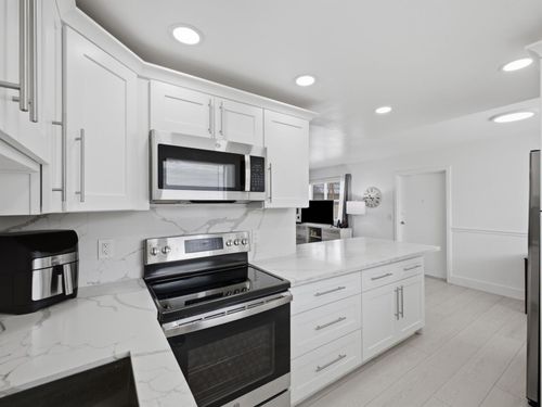 573 Brittany L, Delray Beach, FL, 33446-1152 | Card Image