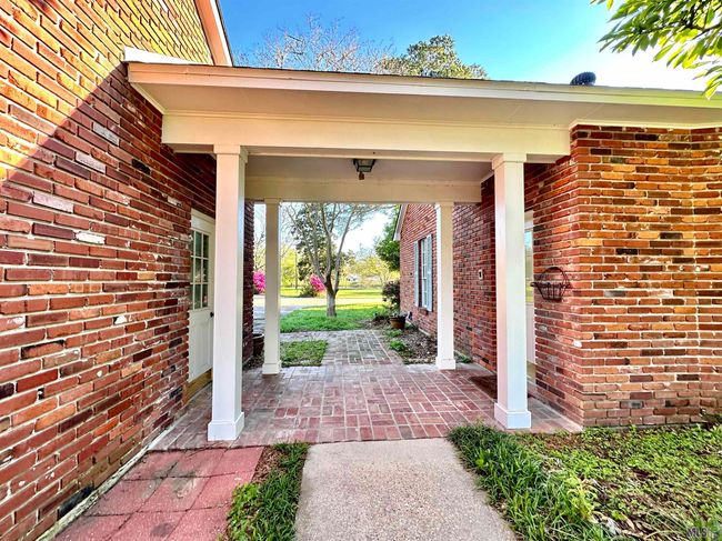 627 W Main St, House other with 3 bedrooms, 3 bathrooms and null parking in Gonzales LA | Image 20