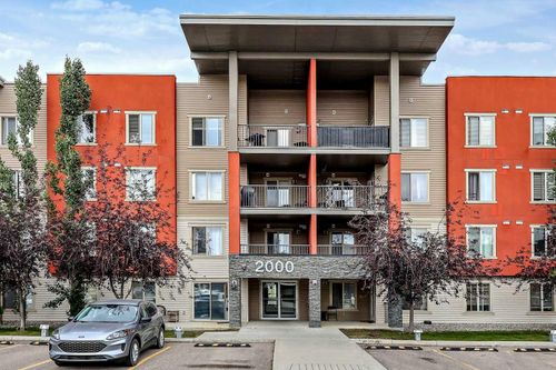2212-403 Mackenzie Way Sw, Airdrie, AB, T4B3V7 | Card Image