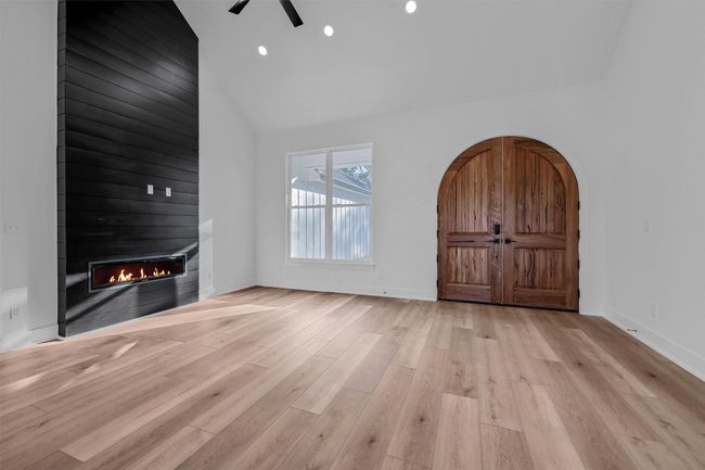 1220 Cr 4045, House other with 4 bedrooms, 2 bathrooms and null parking in Savoy TX | Image 5