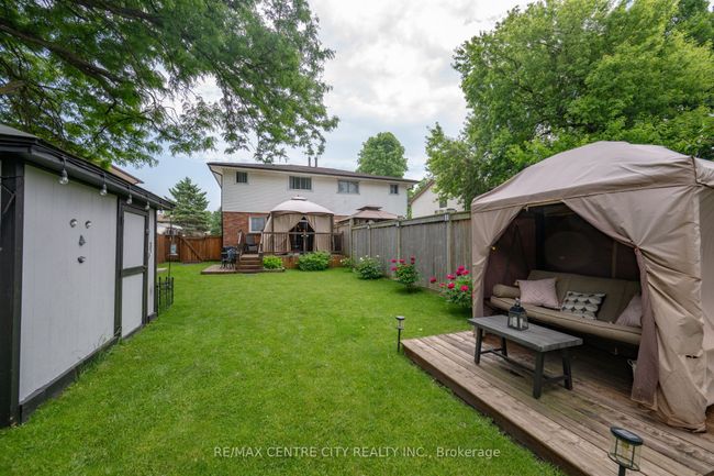 150 Culver Cres, House attached with 3 bedrooms, 1 bathrooms and 3 parking in London ON | Image 31