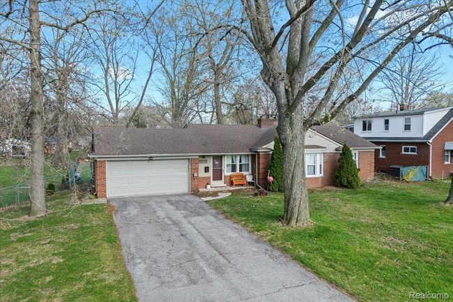 45520 Deshon St, House other with 3 bedrooms, 2 bathrooms and null parking in Utica MI | Image 22