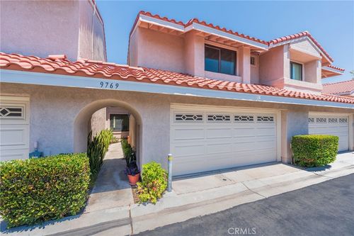 9769 Hampton Ct, Fountain Valley, CA, 92708-5861 | Card Image