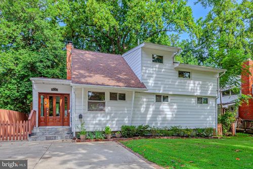 400 Calvin Ln, ROCKVILLE, MD, 20851-1135 | Card Image