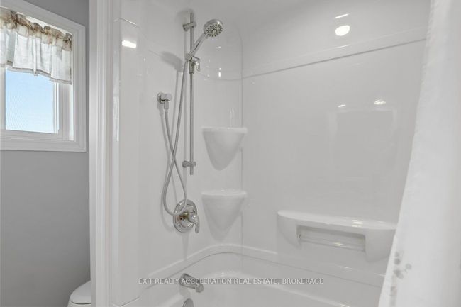 2492 County Rd 41, House other with 3 bedrooms, 2 bathrooms and 6 parking in Roblin ON | Image 19