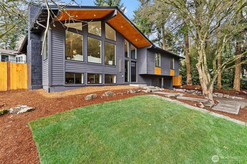 13163 93rd Ave Ne, Kirkland, WA, 98034-5903 | Card Image