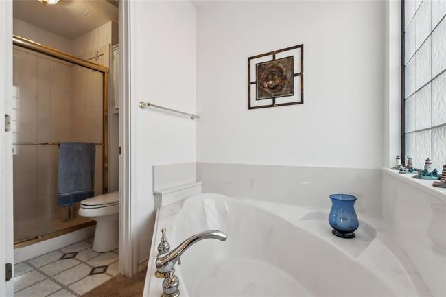 221 Kokomo Run, House other with 3 bedrooms, 2 bathrooms and 2 parking in Pointblank TX | Image 19