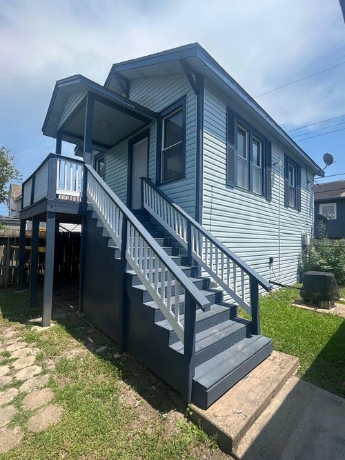 3909 Avenue M Rear, Galveston, TX, 77550-3980 | Card Image