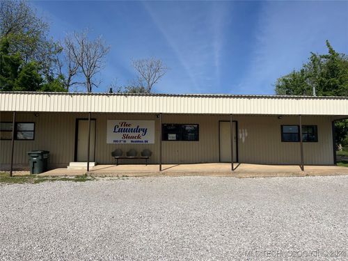 393 3rd St, Healdton, OK, 73438-1631 | Card Image