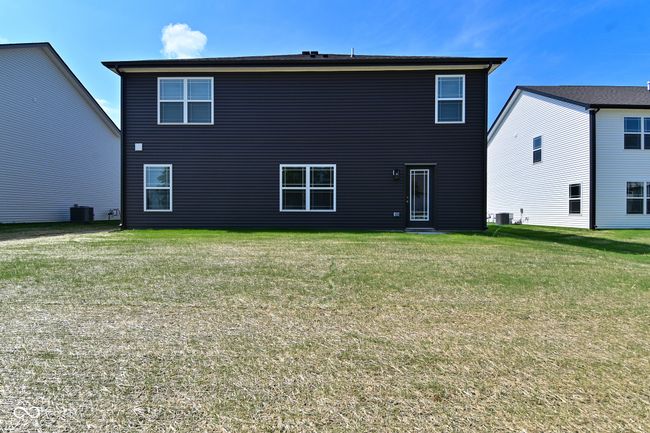 Large backyard! | Image 61