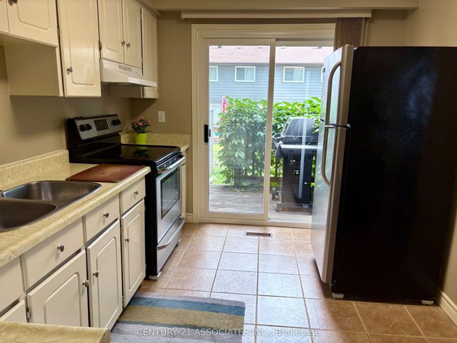 47 - 1616 Haig Blvd, Condo with 3 bedrooms, 2 bathrooms and 1 parking in Mississauga ON | Image 21