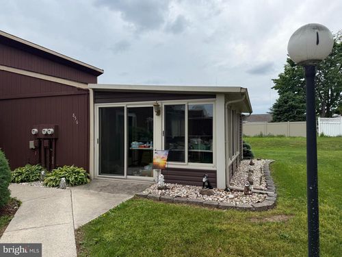 856 Melissa Ct, ENOLA, PA, 17025-1551 | Card Image