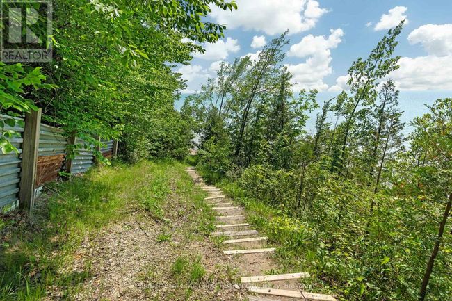 7 Andrew Cres, House other with 2 bedrooms, 1 bathrooms and 6 parking in Goderich ON | Image 36